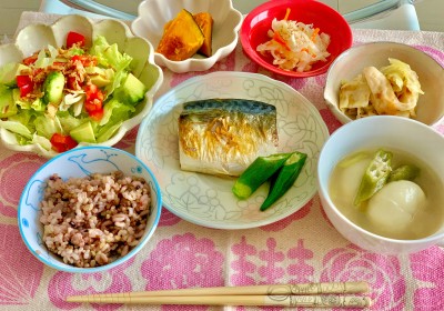 管理栄養士が1週間の食事記録にアドバイスします